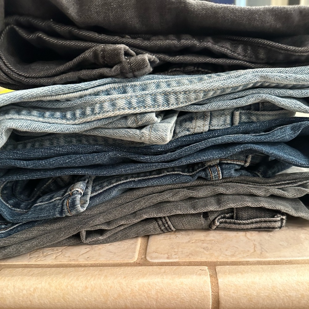 4 pairs of men jeans